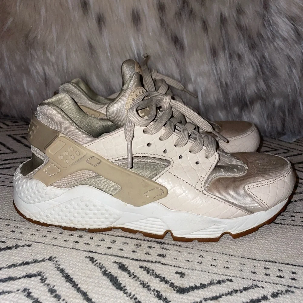 Air Huarache Nike sneaker - Picture 1 of 2